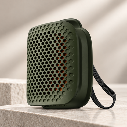 Portable Clip-On Bluetooth Speaker – Ultra-Light Wearable Sound with IPX7 Waterproof Protection